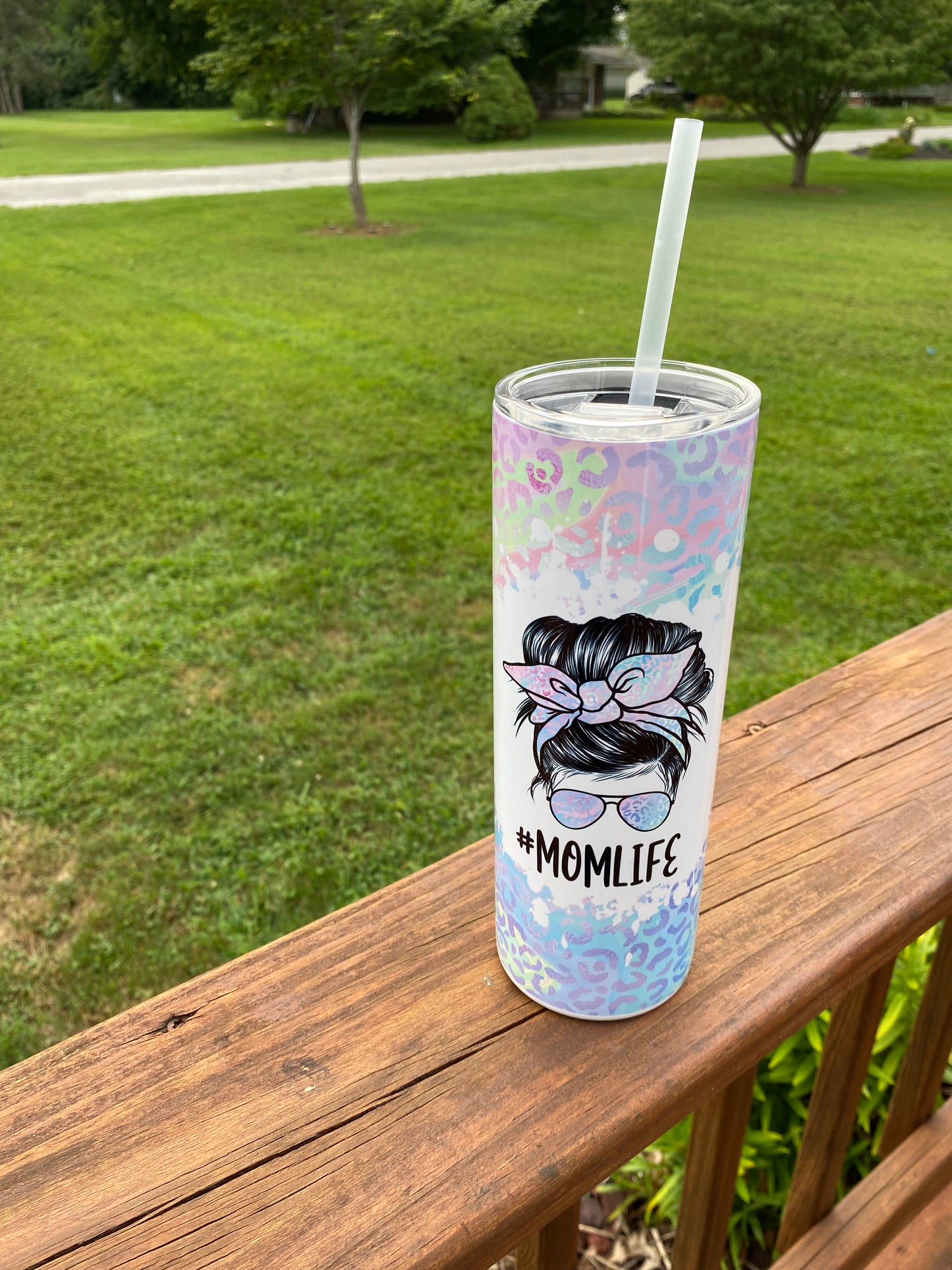 Sippin Pretty Tumbler - #MomLife Shimmer