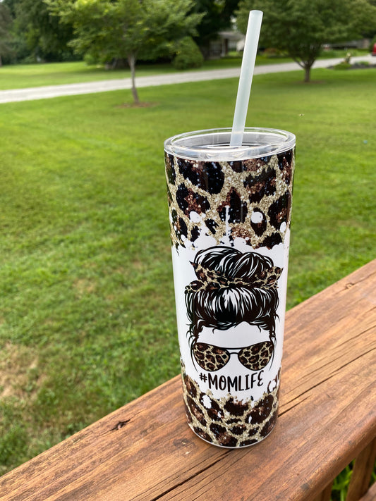 Sippin Pretty Tumbler - #MomLife Leopard